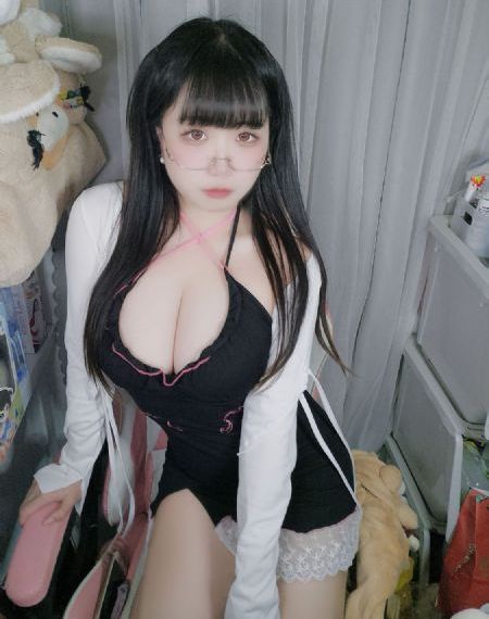 寡妇公寓空房出租_超清电影全集观看