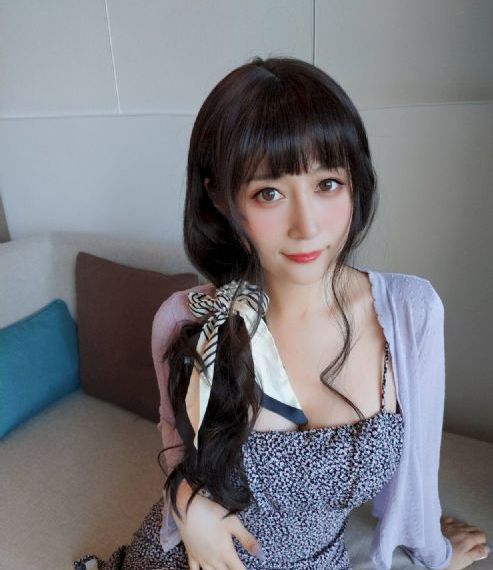 电车痴汉2电车中的爱抚_高清免费播放