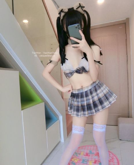 漂亮女邻居在线观看_720手机免费观看完整