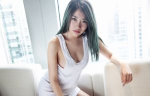 一个人看的视频免费完整版_高清高清在线观看